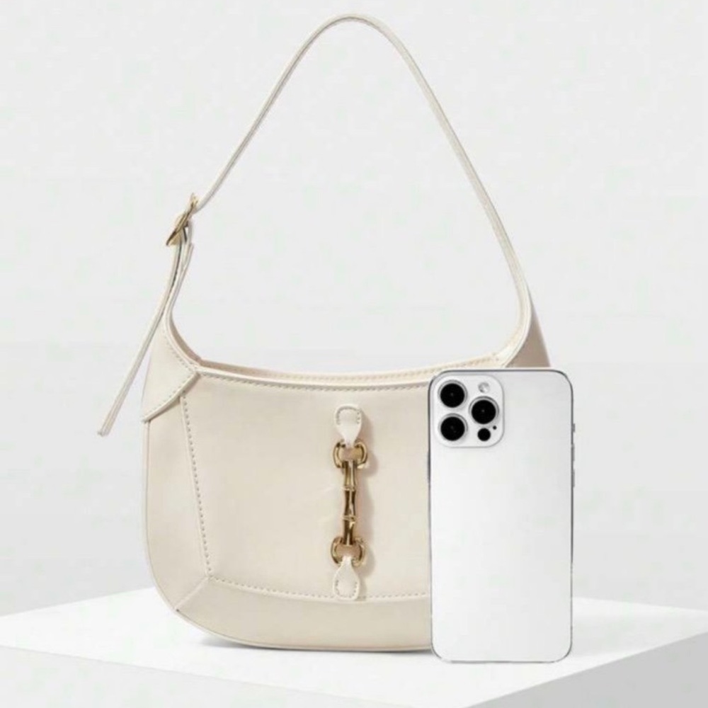 Cream Shoulder Bag with Gold Hardware - Picture 5 of 6
